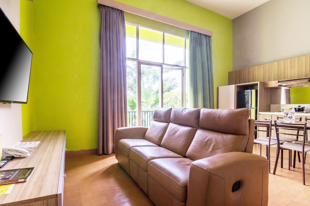Maxonehotels At Resort Makasar Exteriér fotografie