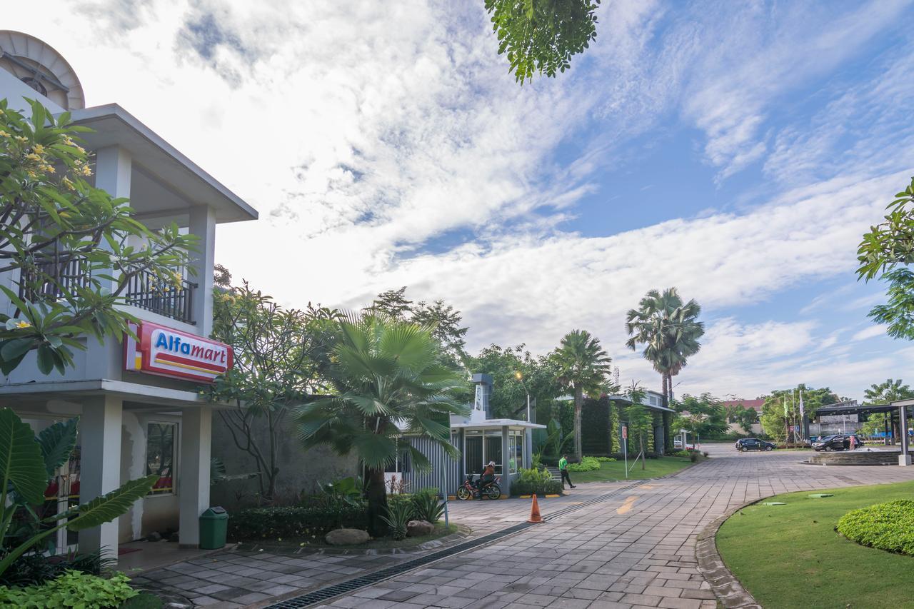 Maxonehotels At Resort Makasar Exteriér fotografie